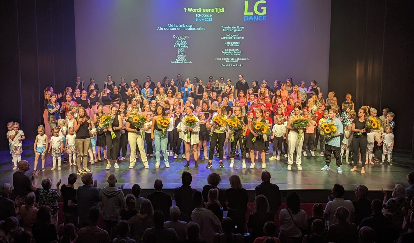 Staande ovatie na het spetterende optreden van LG Dance. Foto: PR