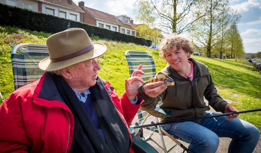 Visuitje voor senioren, contact met natuur. Foto: PR