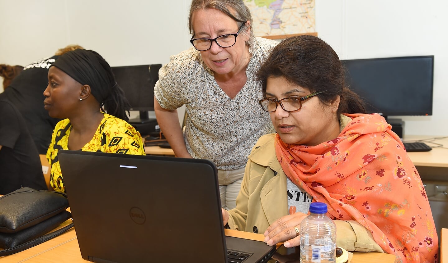 Nieuwkomers aan de studie. Foto: Roel Kleinpenning
