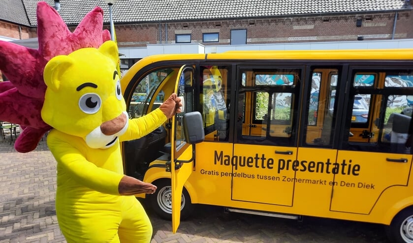 Pendelbus voor de maquettepresentatie.