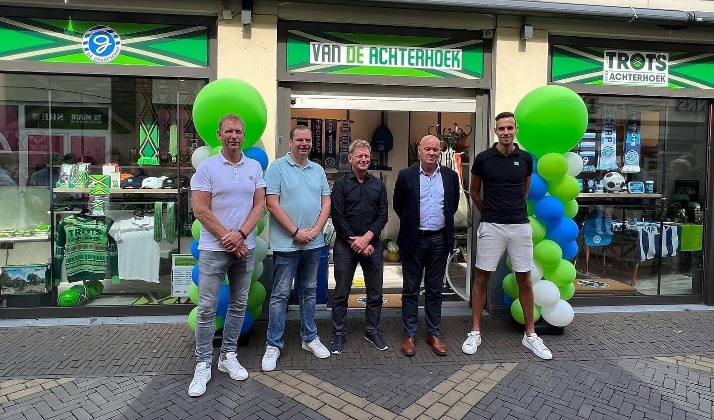 Vlnr: Henk Bloemers, Dennis van Amerongen, Ric Engelberts, Jos Tiemessen en Dion Teloh. Foto: PR