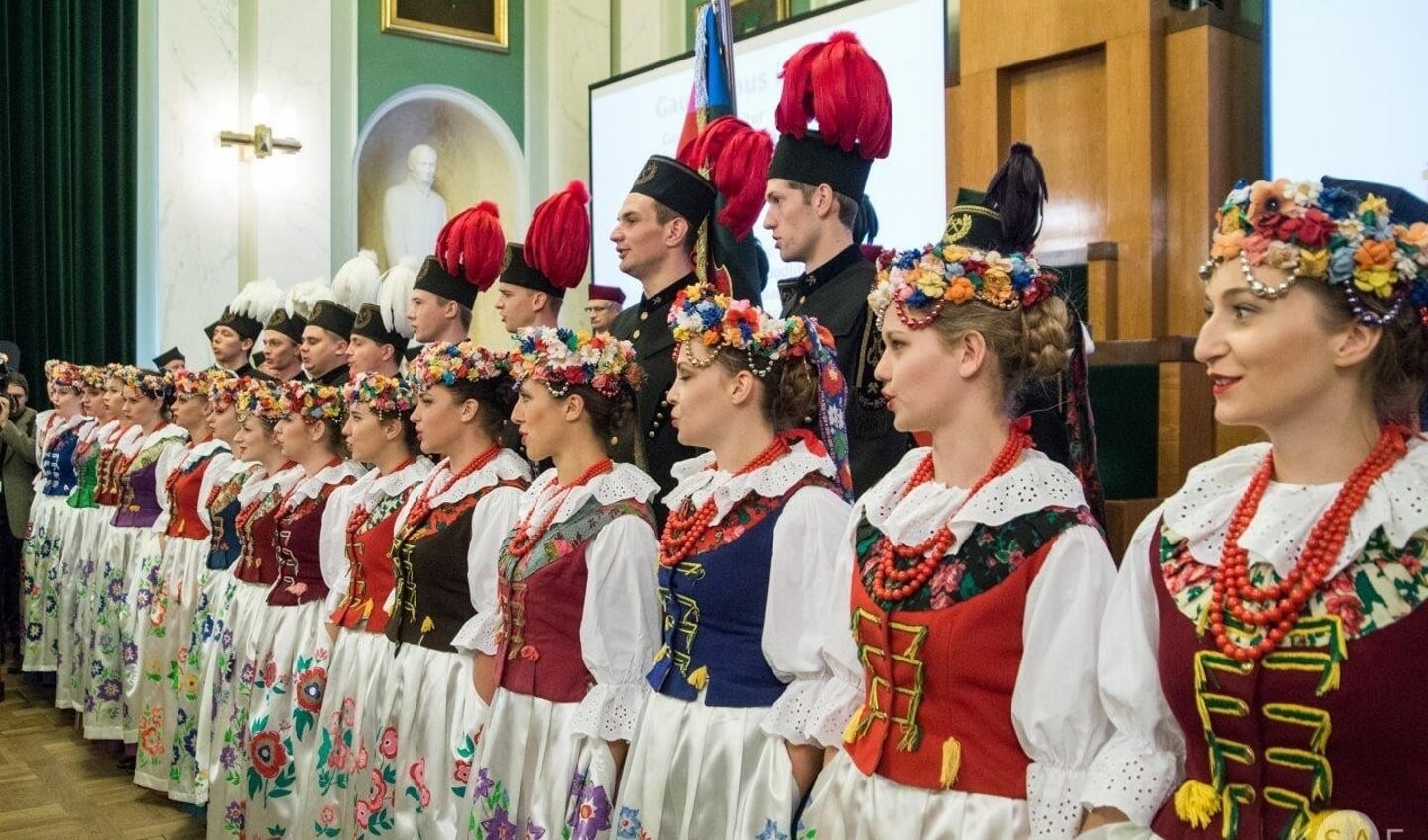 Grote publiekstrekker op de folkloredag is het Song Dance Ensemble Krakus uit het Poolse Krakau.  Foto:: PR.