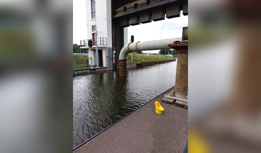 De waterstanden op de IJssel staan onder druk, daarom worden extra maatregelen getroffen zoals de tijdelijke extra pompen bij gemaal Eefde. Foto: Waterschap Rijn en IJssel