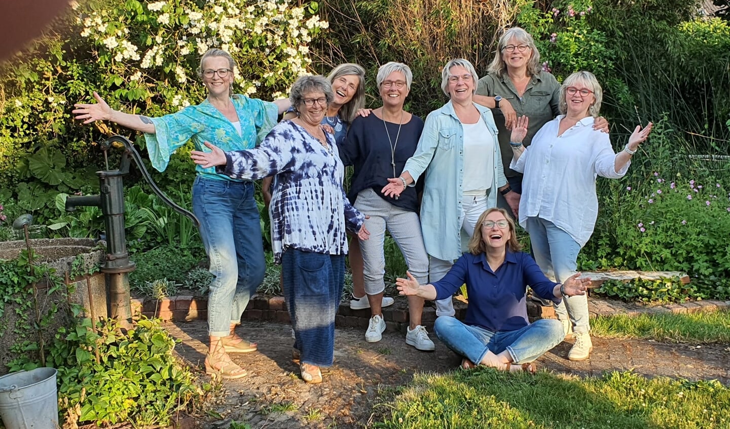 Damesensemble AmaZing zingt op 20 augustus vanaf 14.00 uur in de Dorpskerk. Foto: PR.