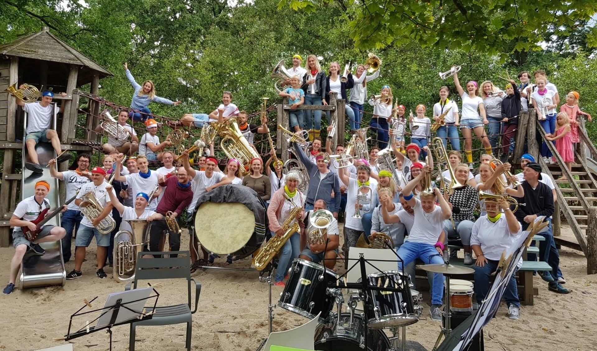 Emergo uit Castricum speelt op vrijdag 19 augustus een buitenconcert op het Kerkplein in Ruurlo. Foto: PR