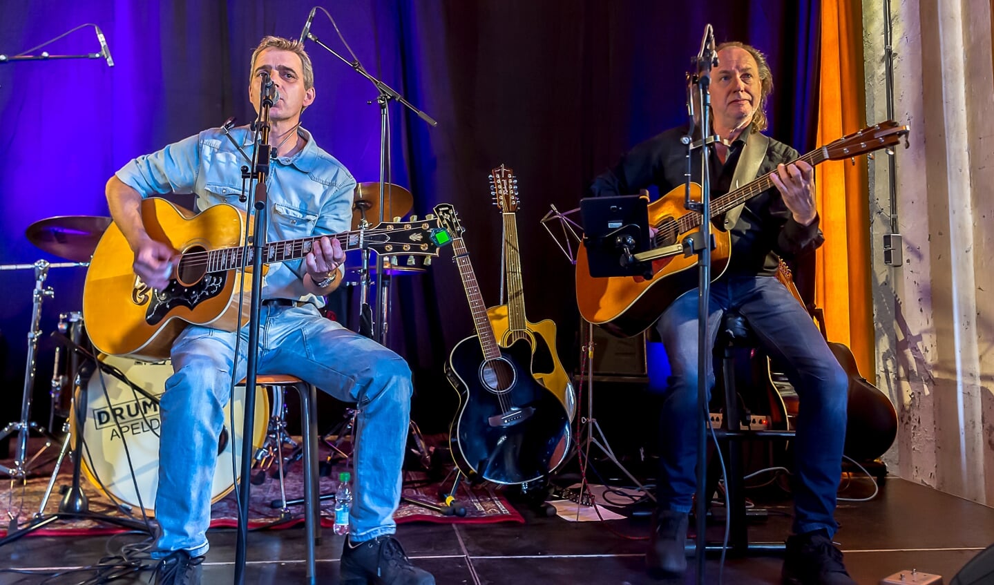 Henry Welling en Joop Wallerbosch treden in het Natuurtheater op samen met Gerard Hegman. Foto: Henk van Raaij