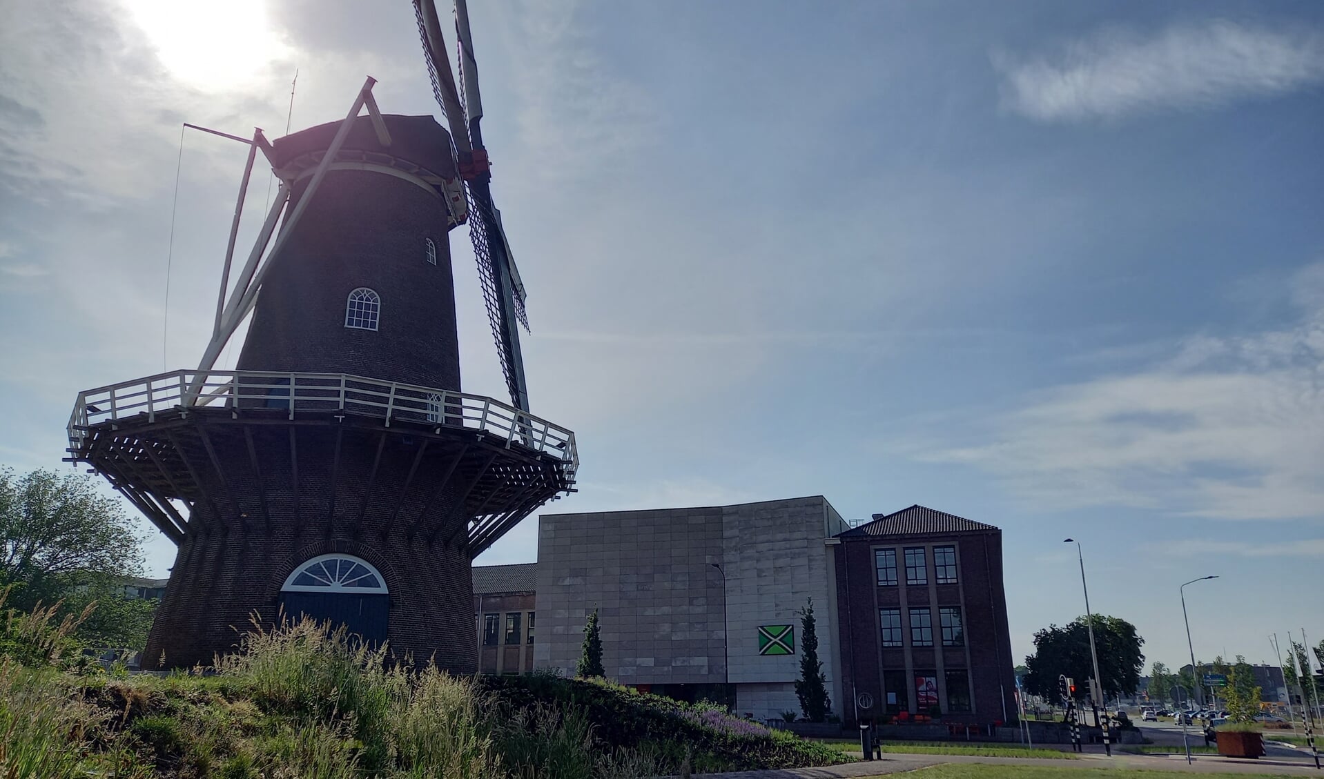 Walmolen, op achtergrond depot Erfgoedcentrum. Foto: PR