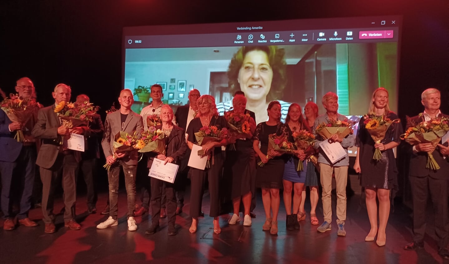 De 23 jubilarissen van Volharding Beek in het Barghse Huus. Foto: PR