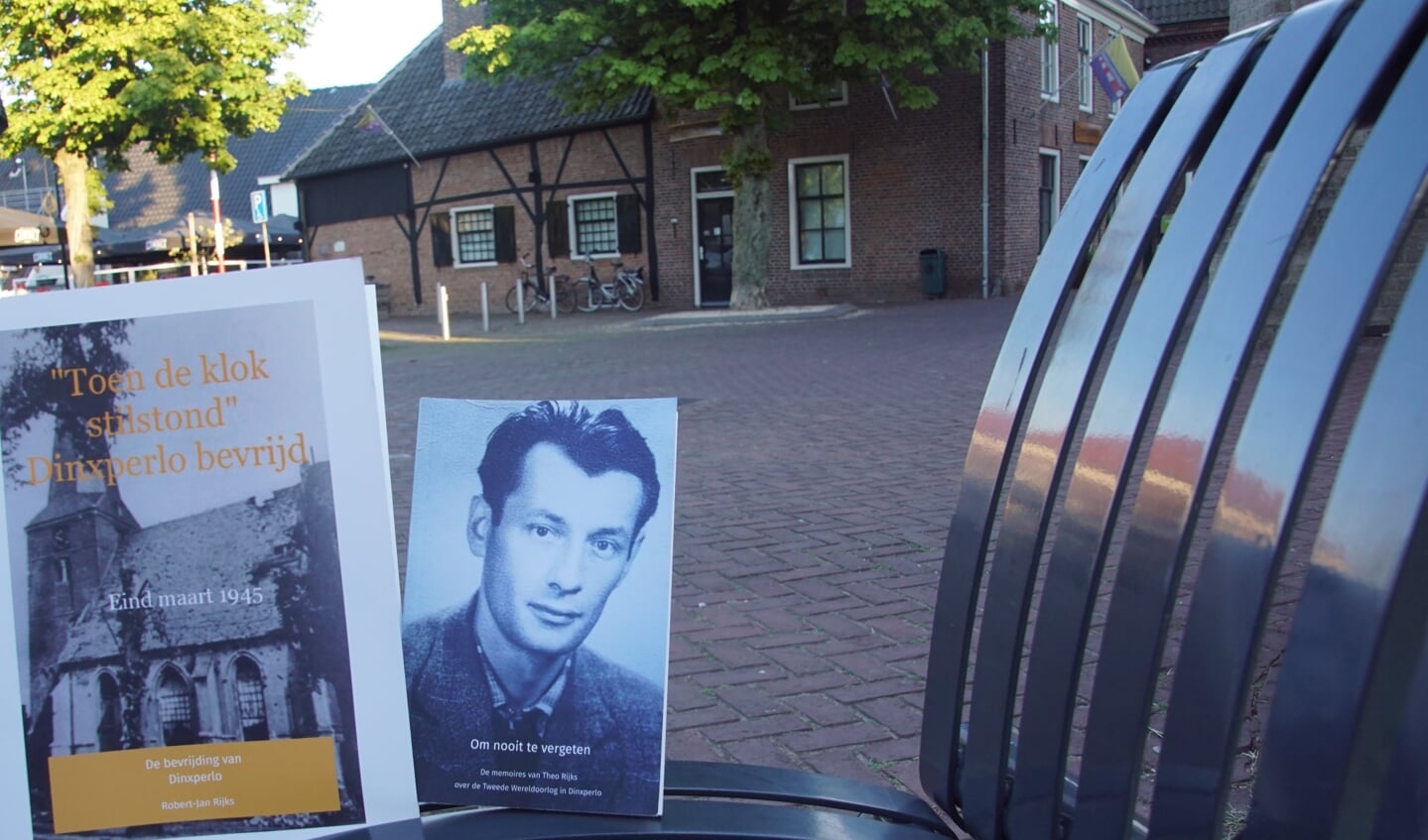 Boeken van Robert-Jan Rijks bij het Grenslandmuseum. Foto: Frank Vinkenvleugel
