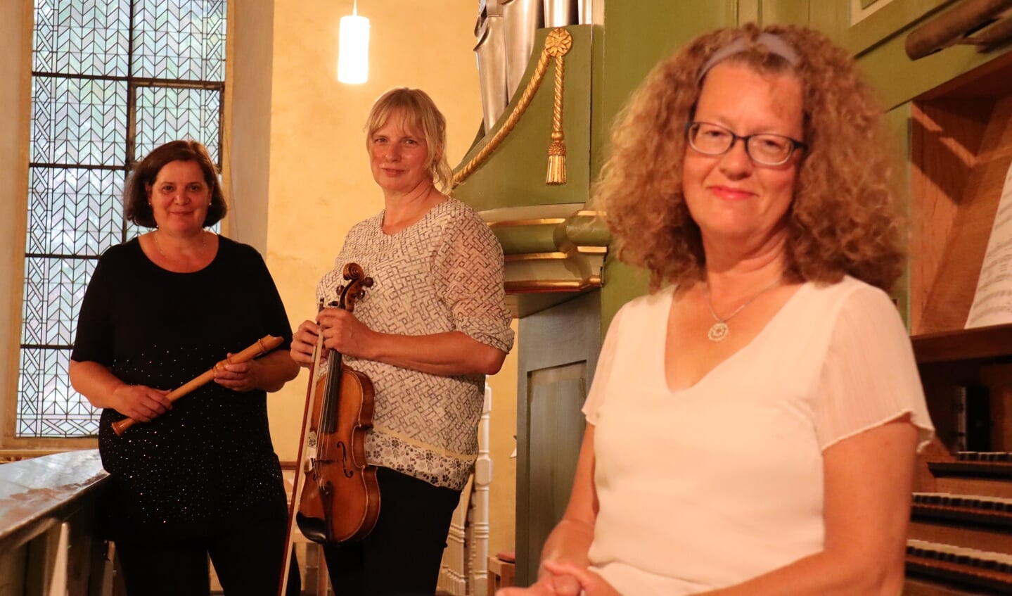 Vlnr: Corrina Guzinki, Ellen Eilermann en Ulrike Lausberg verzorgen aanstaande zondag een concert in de Barokkerk in Zwillbrock. Foto: PR