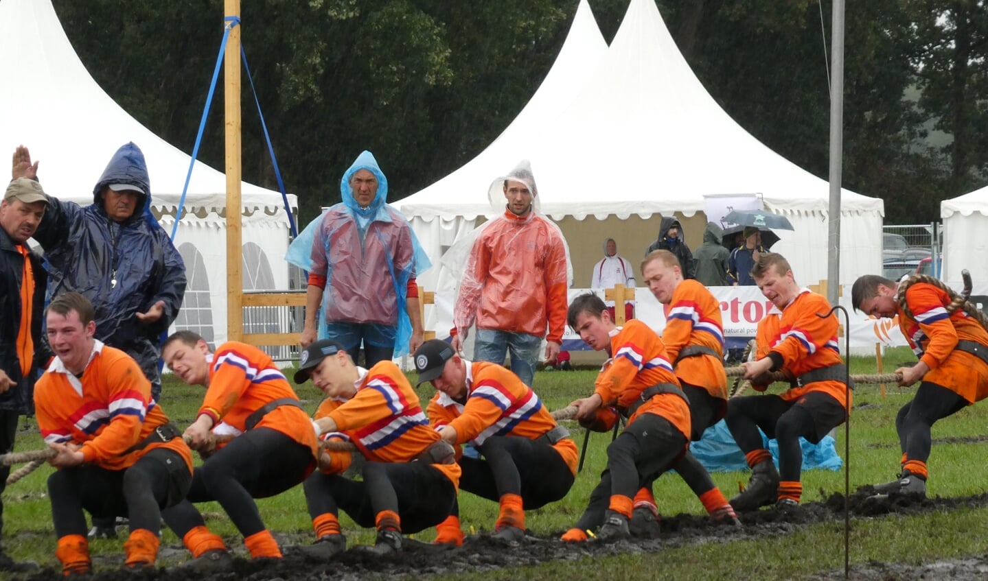 Het nationale jeugdteam van Nederland met de Borculose inbreng van Gerwin Wentink en Justin Schutte.  Foto: Jan Hendriksen