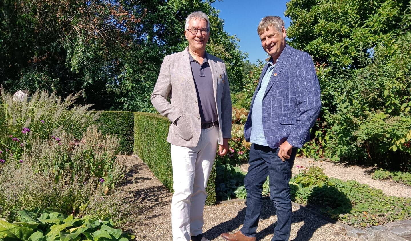 Henk Derksen en René Hissink van Lionsclub Zutphen. Foto: Rudi Hofman 