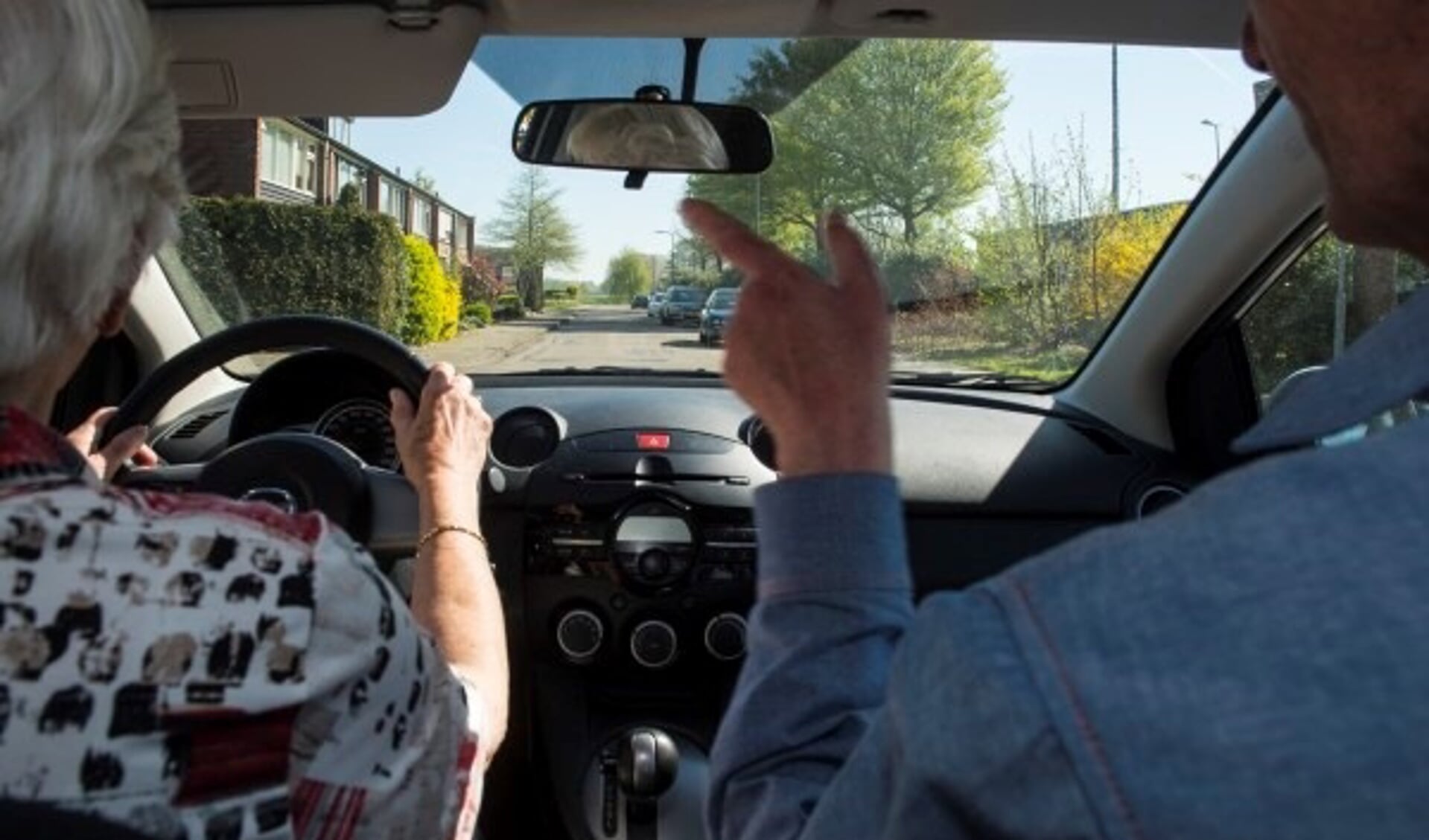 VVN biedt daarnaast een individuele praktijkrit aan in de eigen auto voor tips en adviezen ten aanzien van de rijvaardigheid. Foto: Veilig Verkeer Nederland