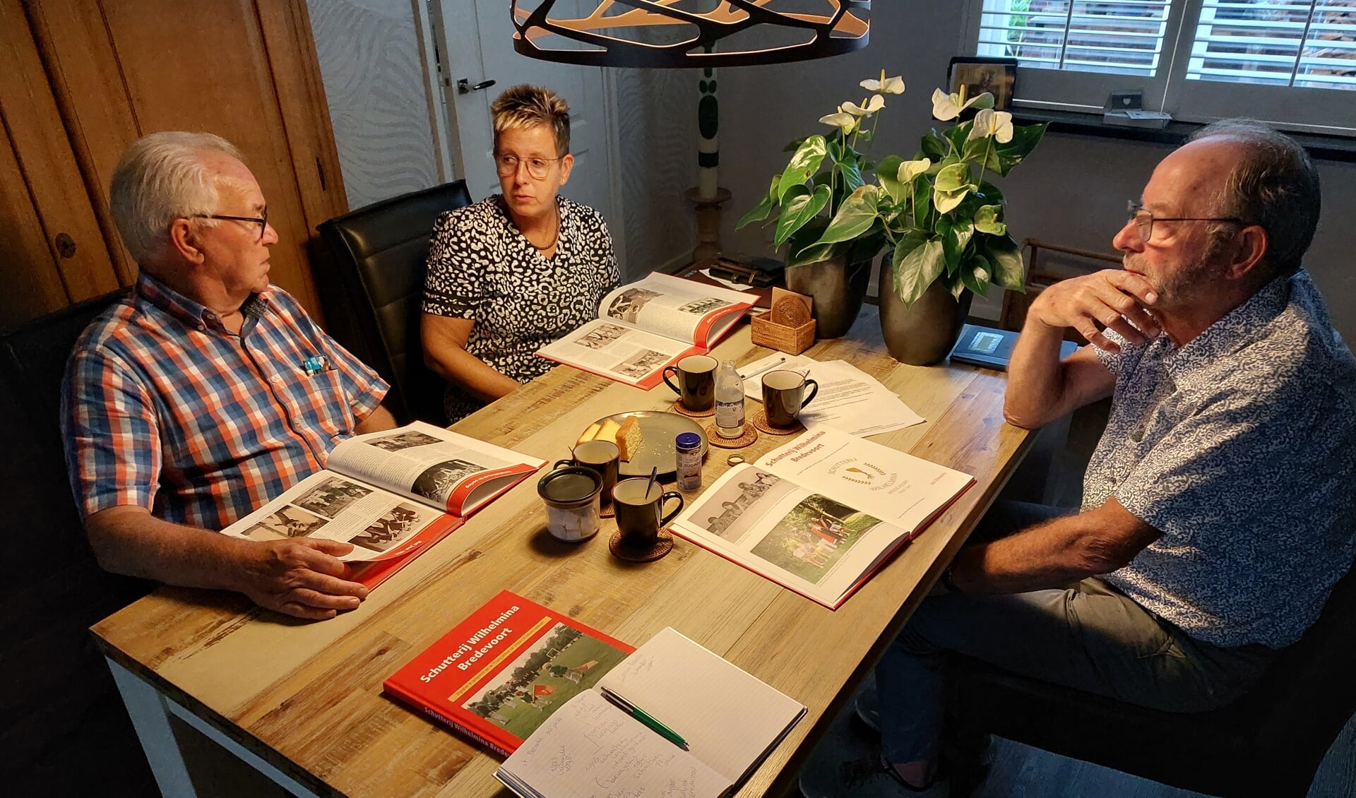 Links Harrie van der Sligte, Marie-Thérèse Ikink en Jos Wessels. Foto: Karin Stronks