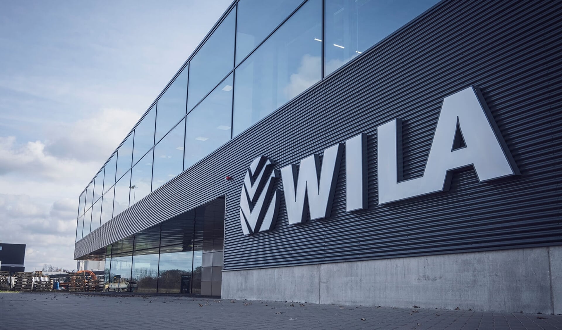 Het markante pand van WILA in Lochem. Foto: PR