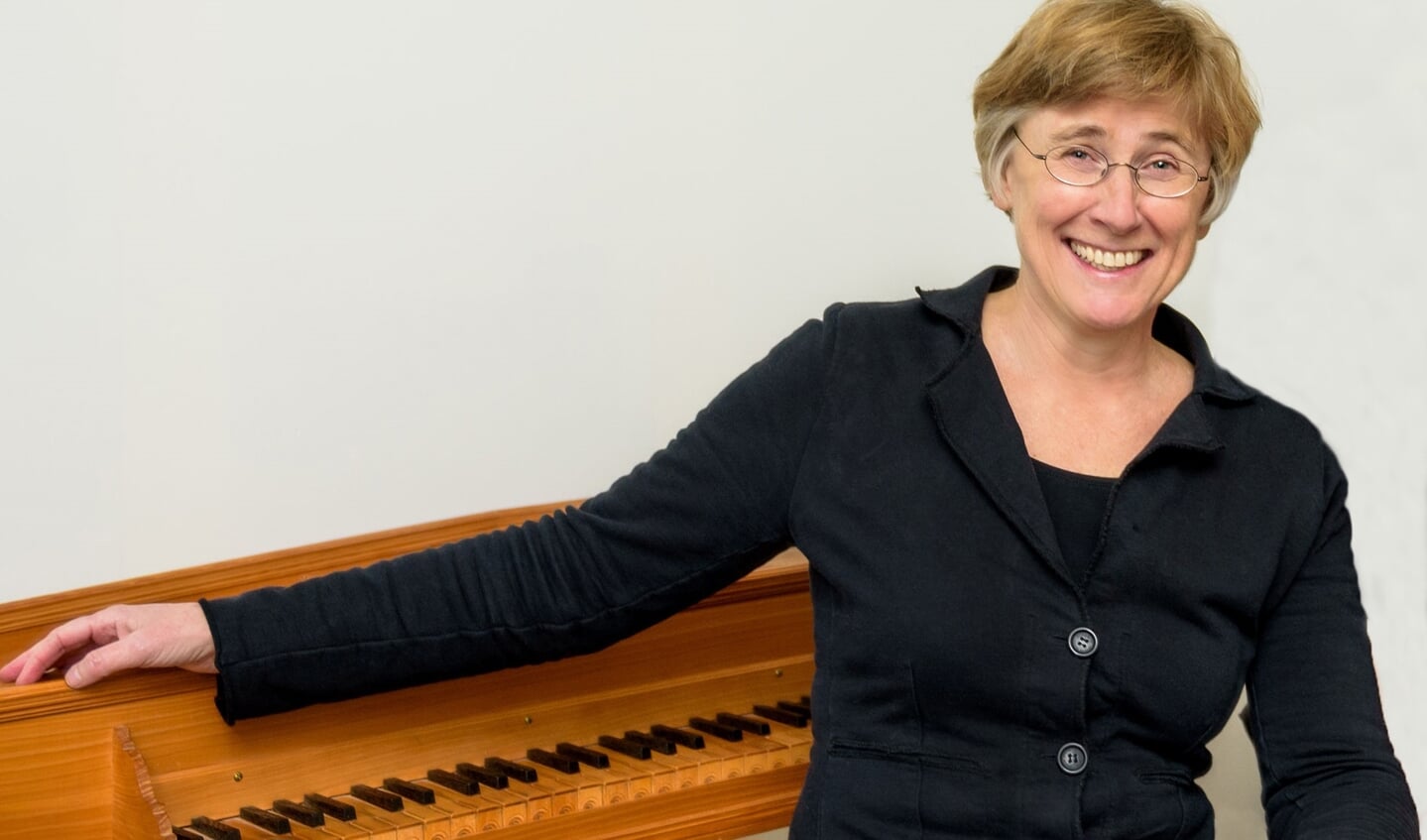 Pauline Schenck bespeelt vier klavieren. Foto: Marije van den Berg