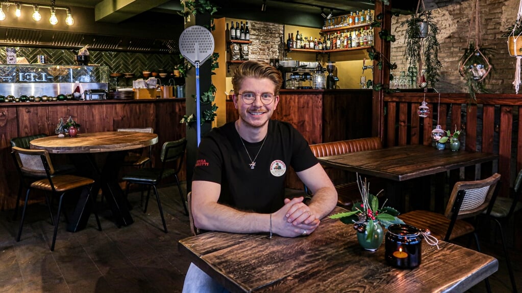 Daymian, 24 anni, ha un sogno diventato realtà nel suo ristorante Daymian, 24 anni, ha un sogno diventato realtà nel suo ristorante