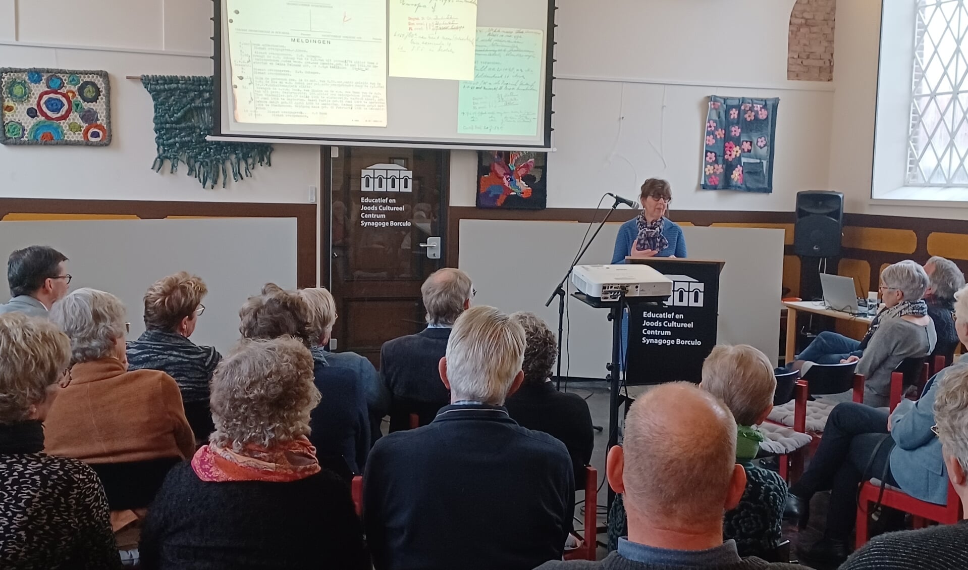 De belangstelling was groot voor de Holocaustherdenking in de synagoge van Borculo. Foto: PR