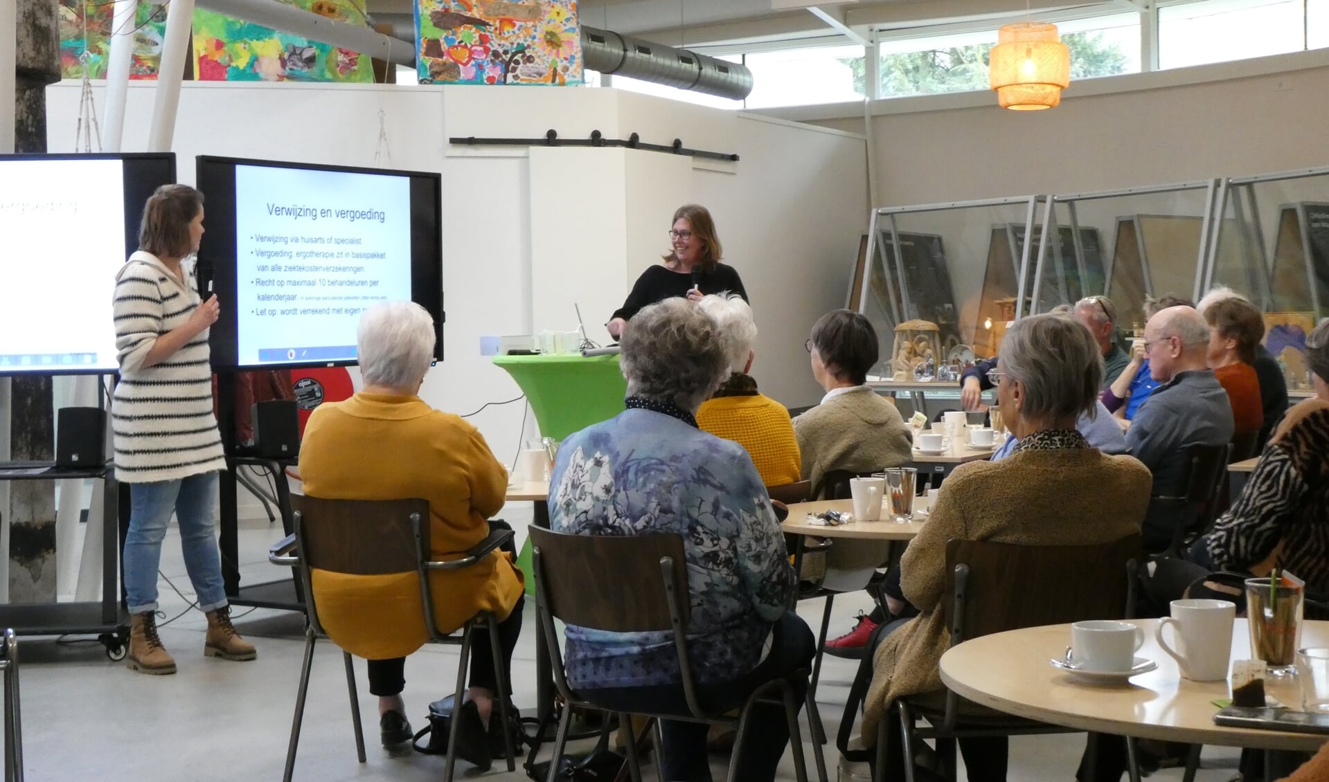 De presentatie ergotherapie in het Parkinson Café in december. Foto: Herman Leusink