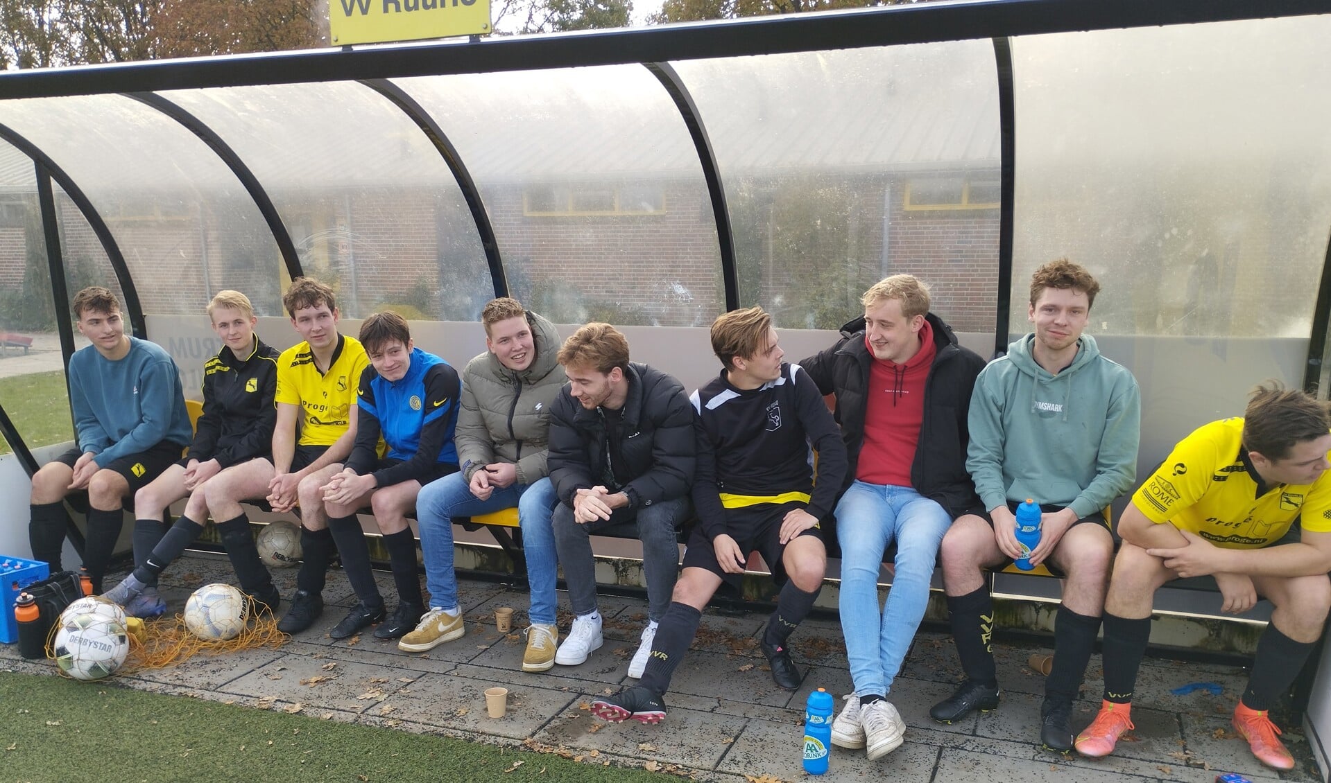 Twee jongens van het jeugdige VV Ruurlo 6 team willen met het toernooi zoveel mogelijk geld in te zamelen voor het goede doel. Foto: PR