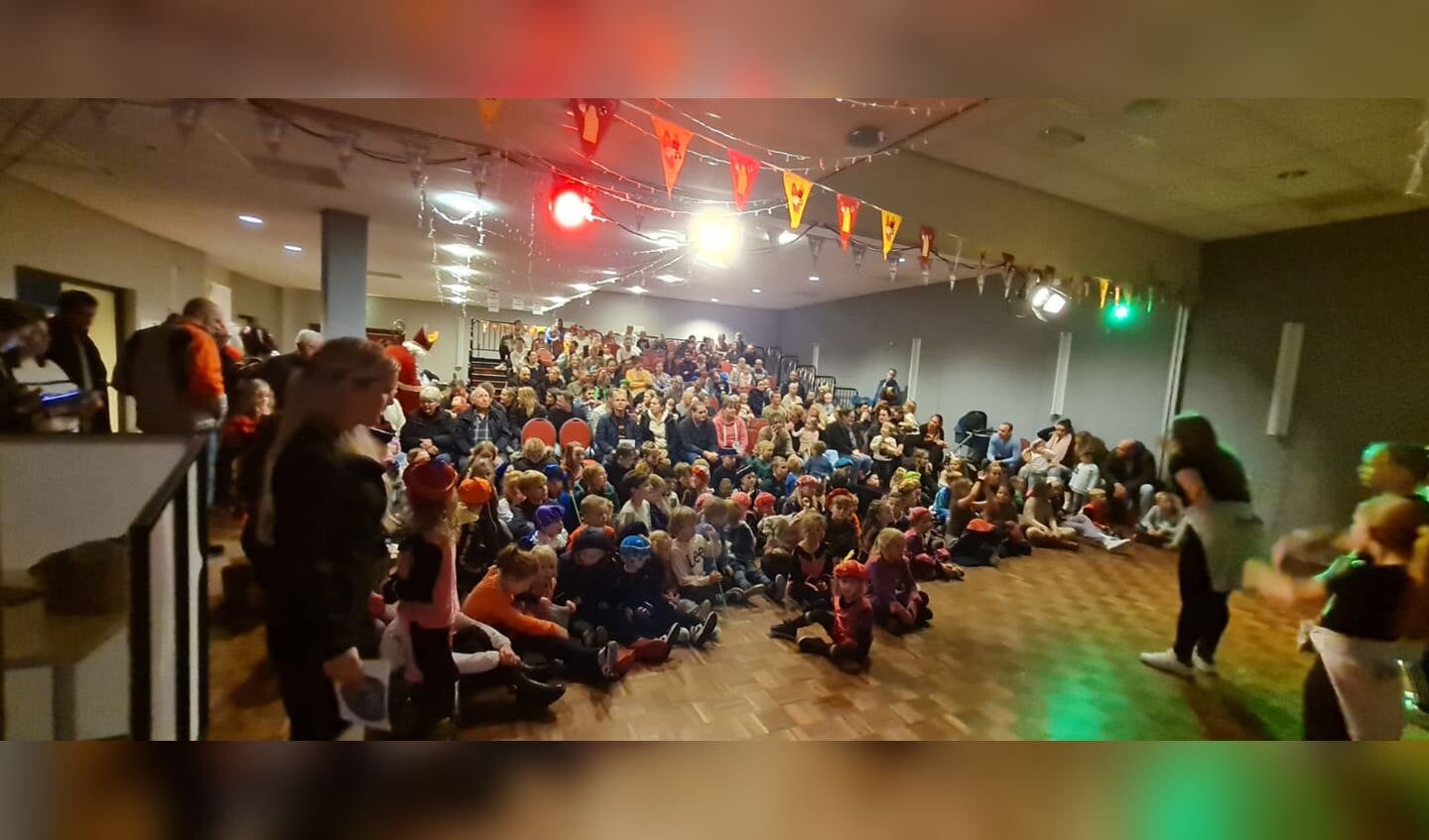 Sinterklaas in Zeddam met dansschool DanCin