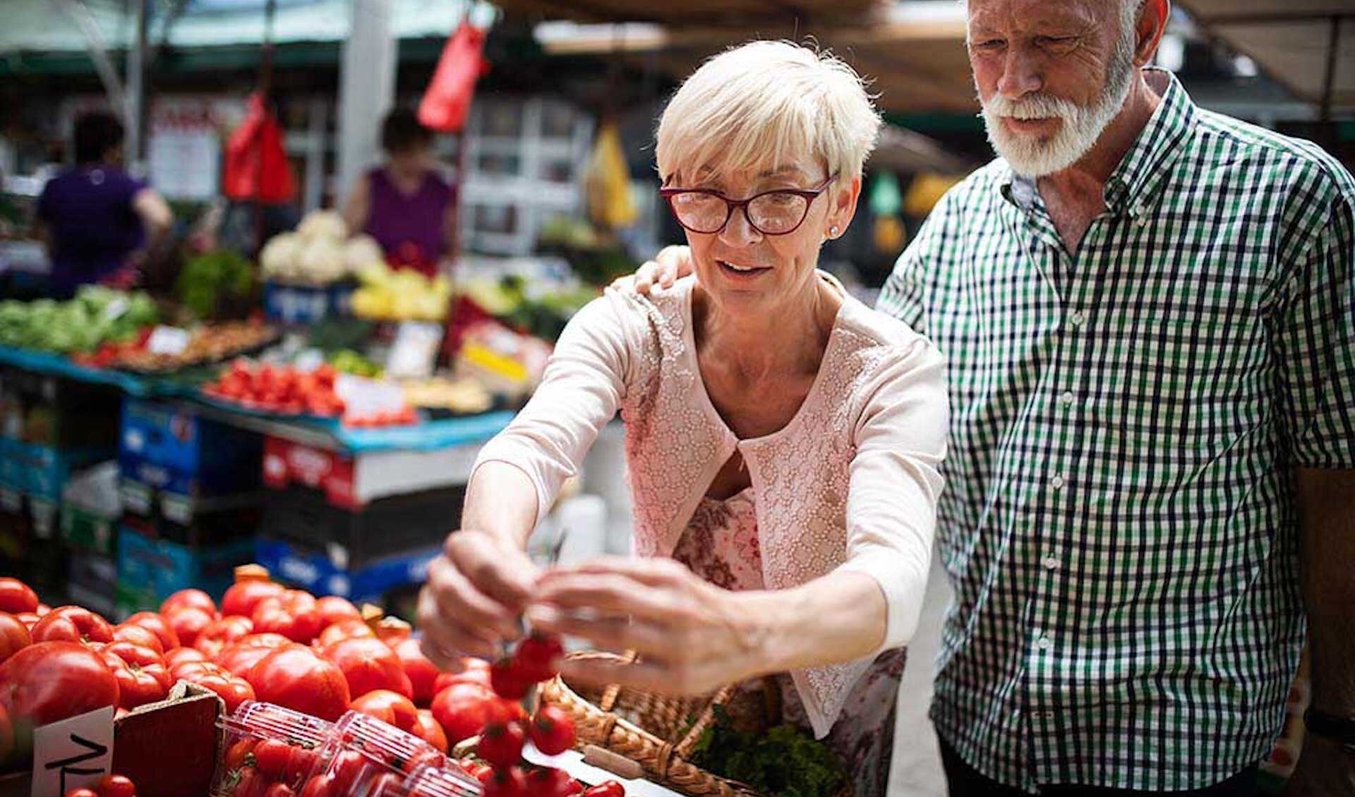 Het thema van de bijeenkomst is dementie en voeding. Foto: Andor Bujdoso