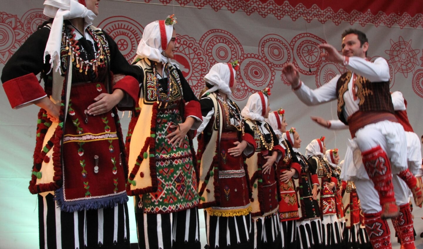 Dansgroep uit Noord Macedonië. Foto: Slobodan Malesev BOBICA