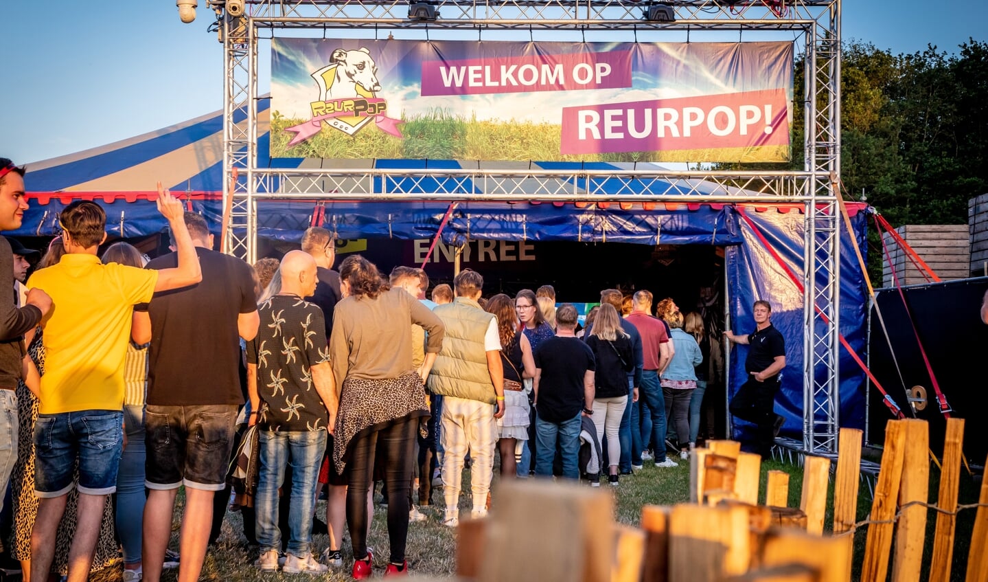 Het festivalterrein van Reurpop kent dit jaar een nieuwe frisse indeling, met een tweetal totaal vernieuwde podiums. Foto: Joris Telders