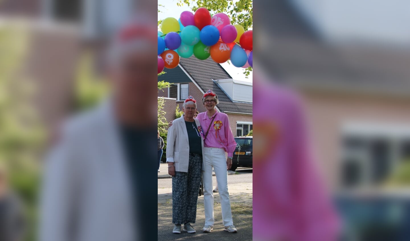 Gabriëlle te Bogt-ten Have en Miranda Demkes-Bongers vierden hun 40-jarig jubileum. Foto: PR