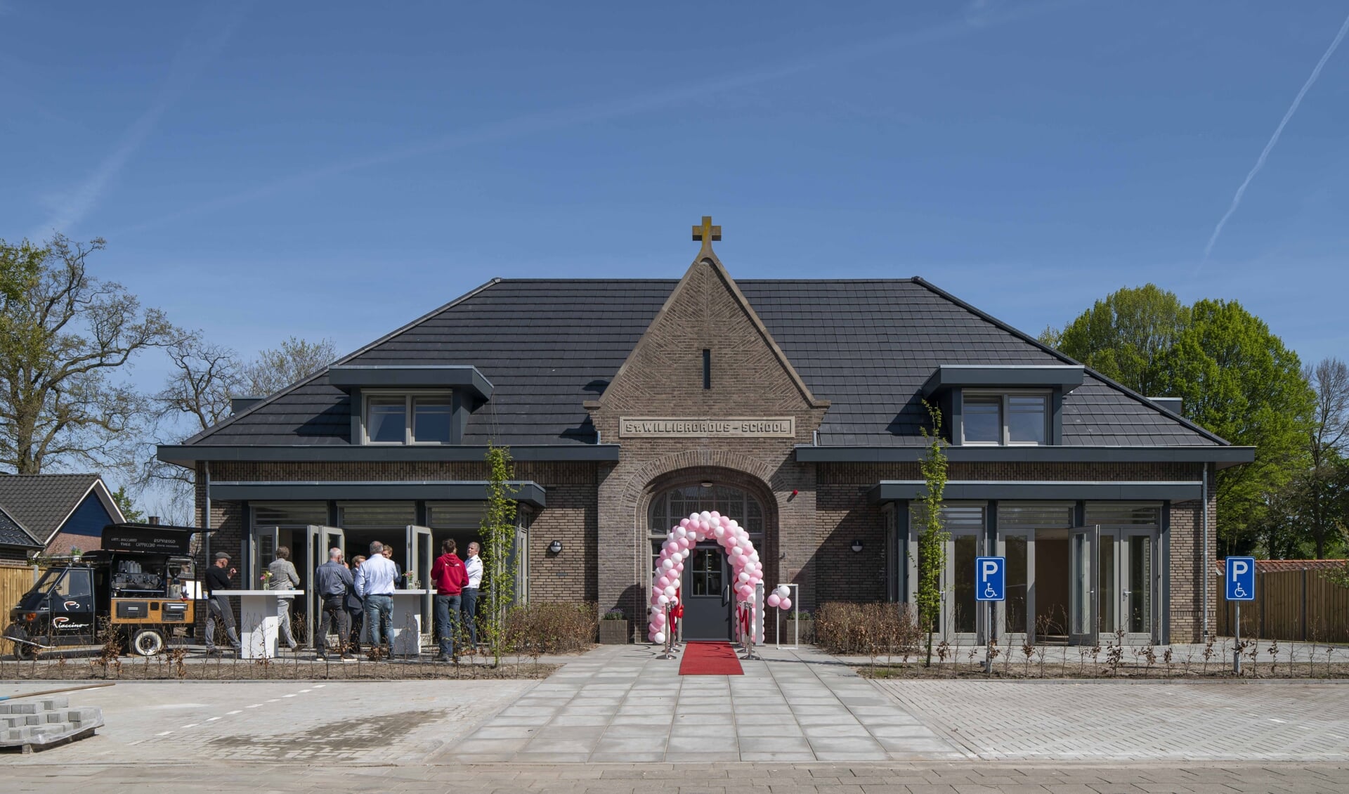Woon-/zorgresidentie ‘Huize Wilibrordus’ werd op woensdag 3 mei opgeleverd aan Saamborgh Wonen. Foto: Egbert de Boer