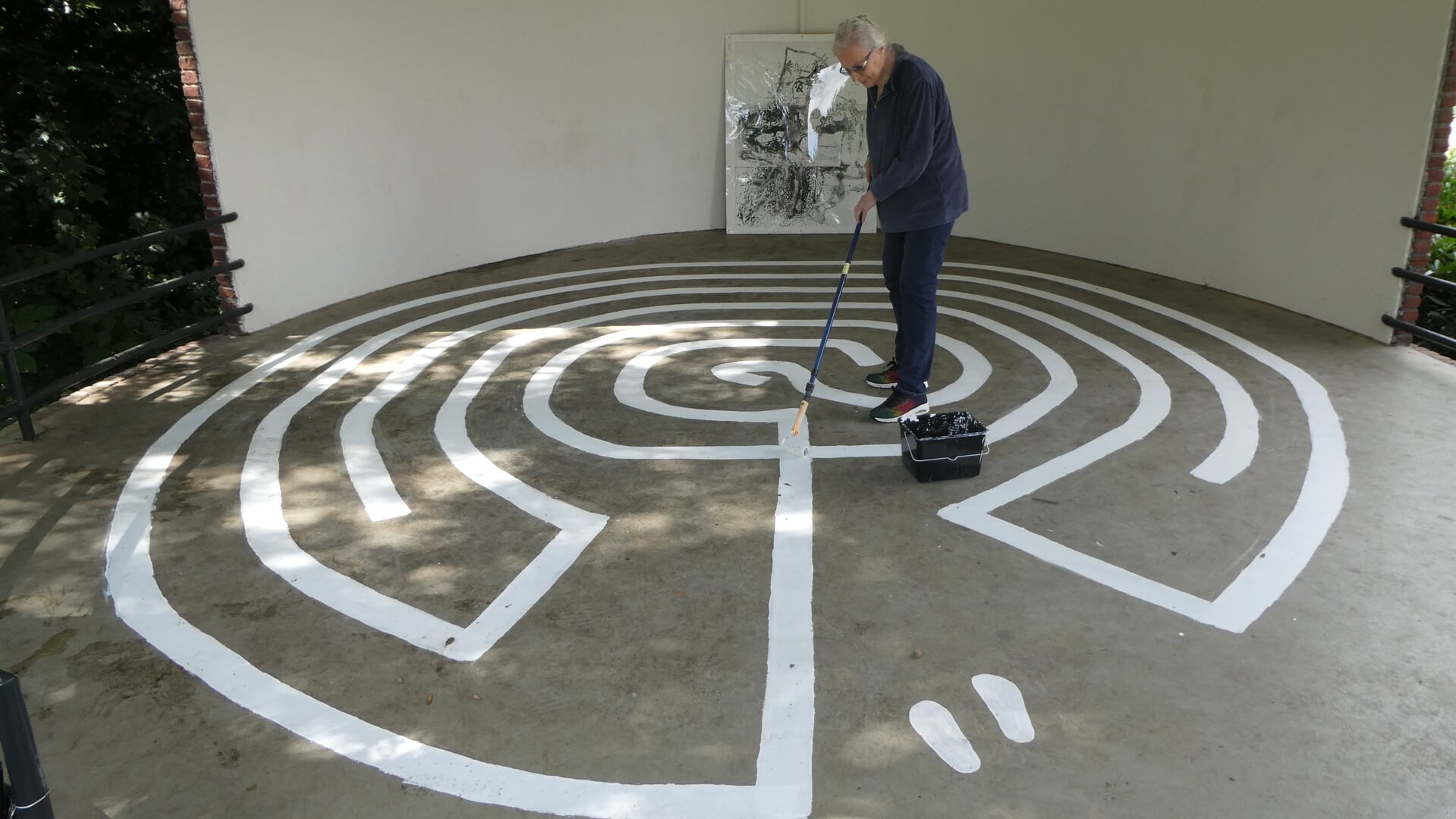 Speciaal voor KunstOogst maakte Bea Verheul een labyrint in de muziekkoepel vlak voor haar woonhuis. Foto: Jan Hendriksen
