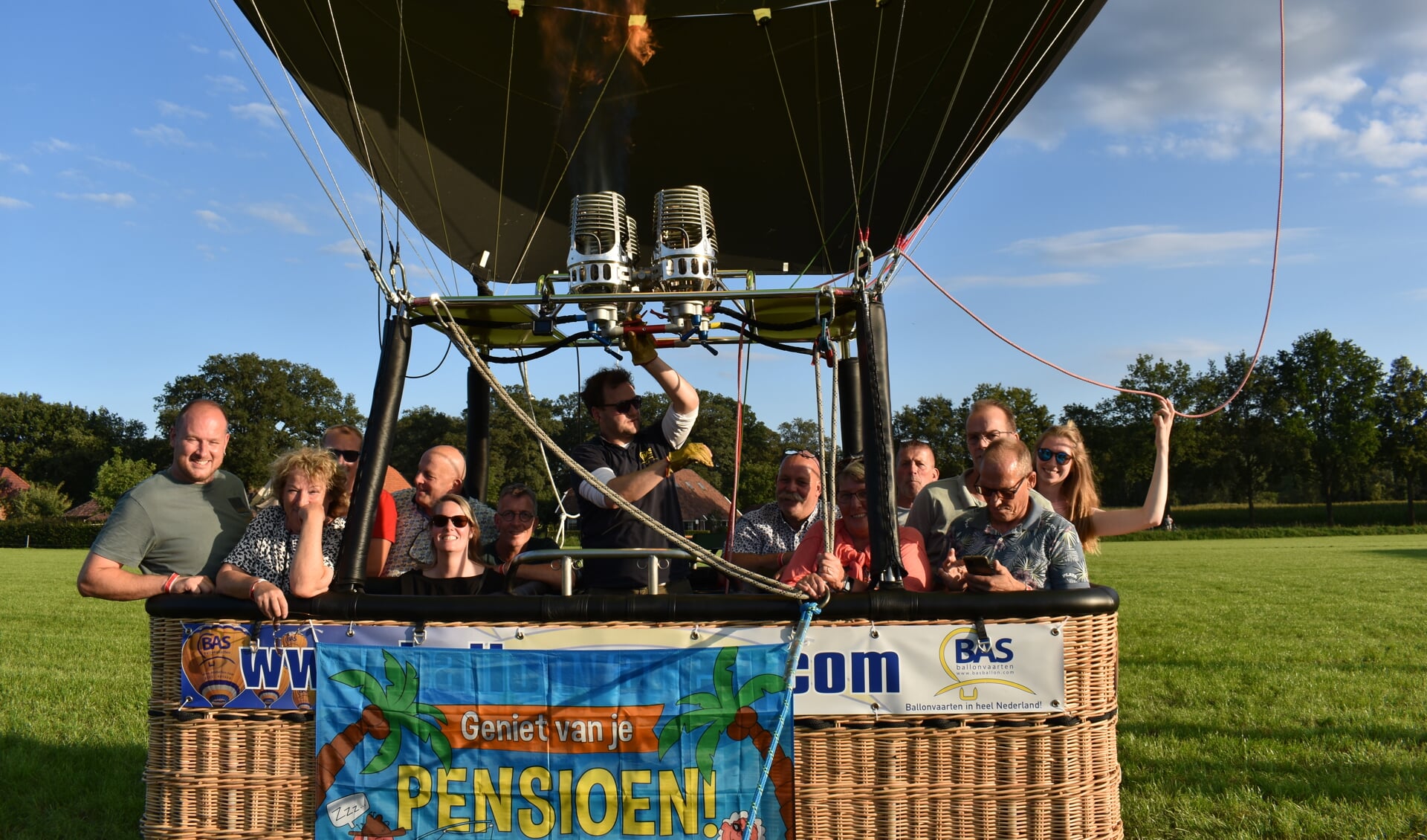 Maar liefst twaalf 'Meulenveldjes' voeren zondag in de ballon mee. Foto: Wilma Fleissner