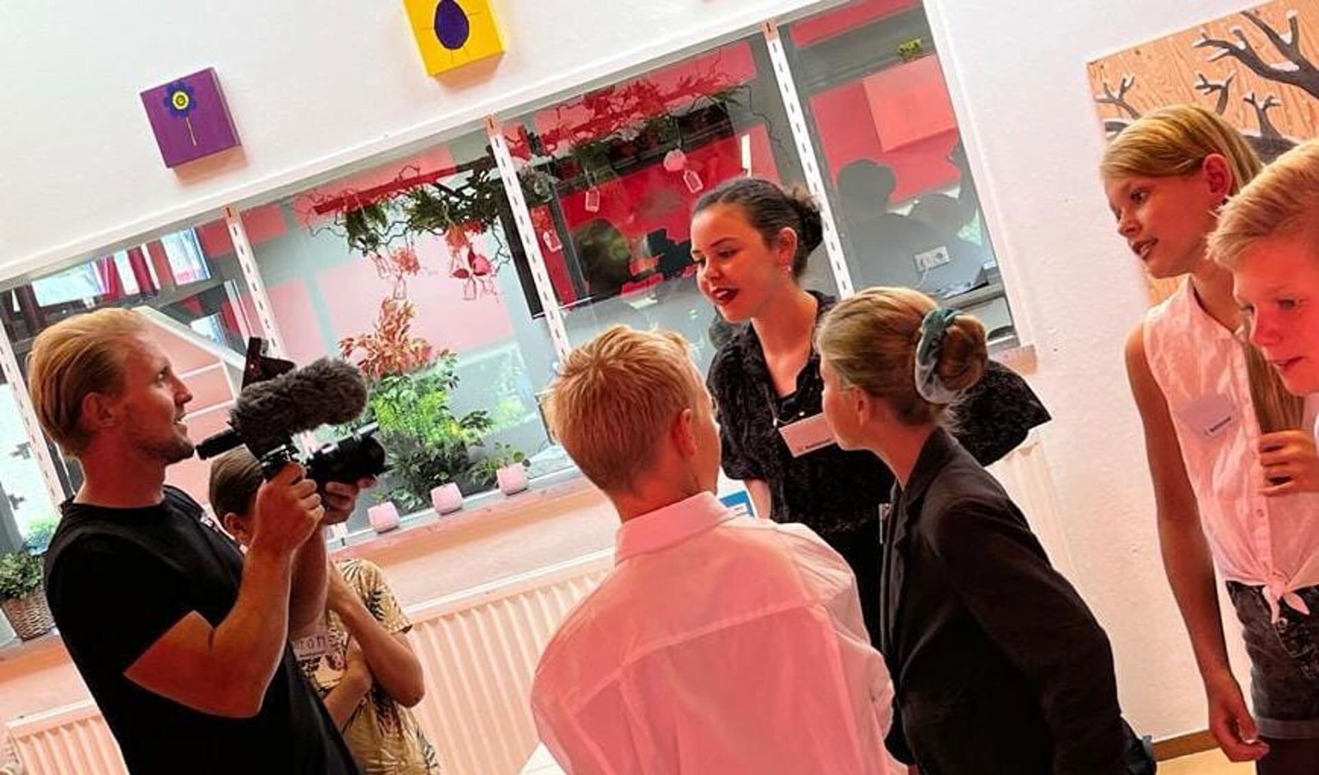 Obs De Hofmaat houdt in het jubileumjaar een flessenactie om het feest te laten slagen. Foto: PR