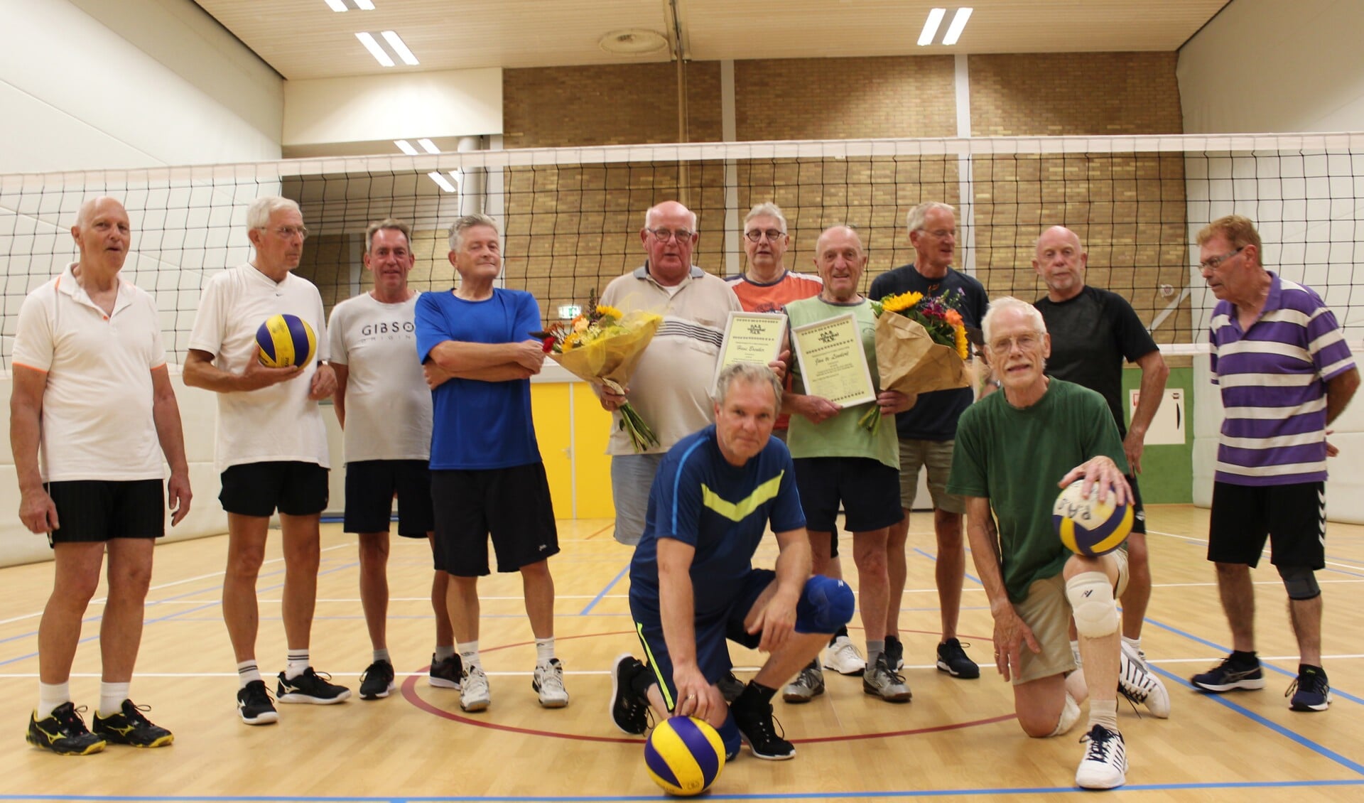 Team PAS met ereleden. Foto: Ed Doppen