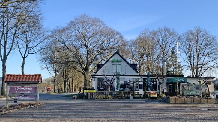 Schnitzelrestaurant 't Ooievaarsnest aan de Lochemseweg. Foto: Sander Grootendorst