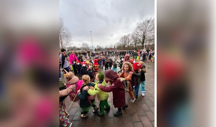 De polonaise mocht niet ontbreken tijdens het carnaval op de Ruurlose Daltonschool Willibrordus. Foto: PR