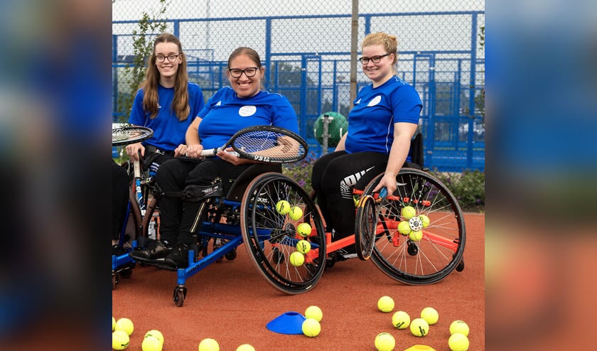 Smash Neede biedt al jaren rolstoeltennis aan en nu ook een clinic van de Esther Vergeer Foundation. Foto: PR