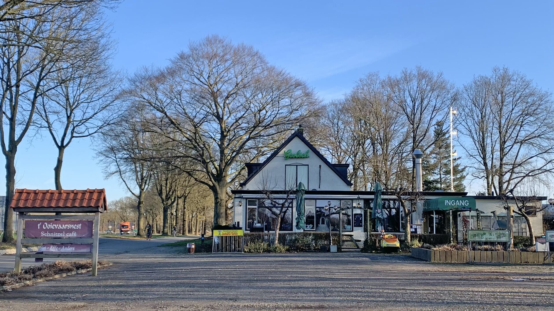Schnitzelrestaurant 't Ooievaarsnest aan de Lochemseweg in Warken. Foto archief