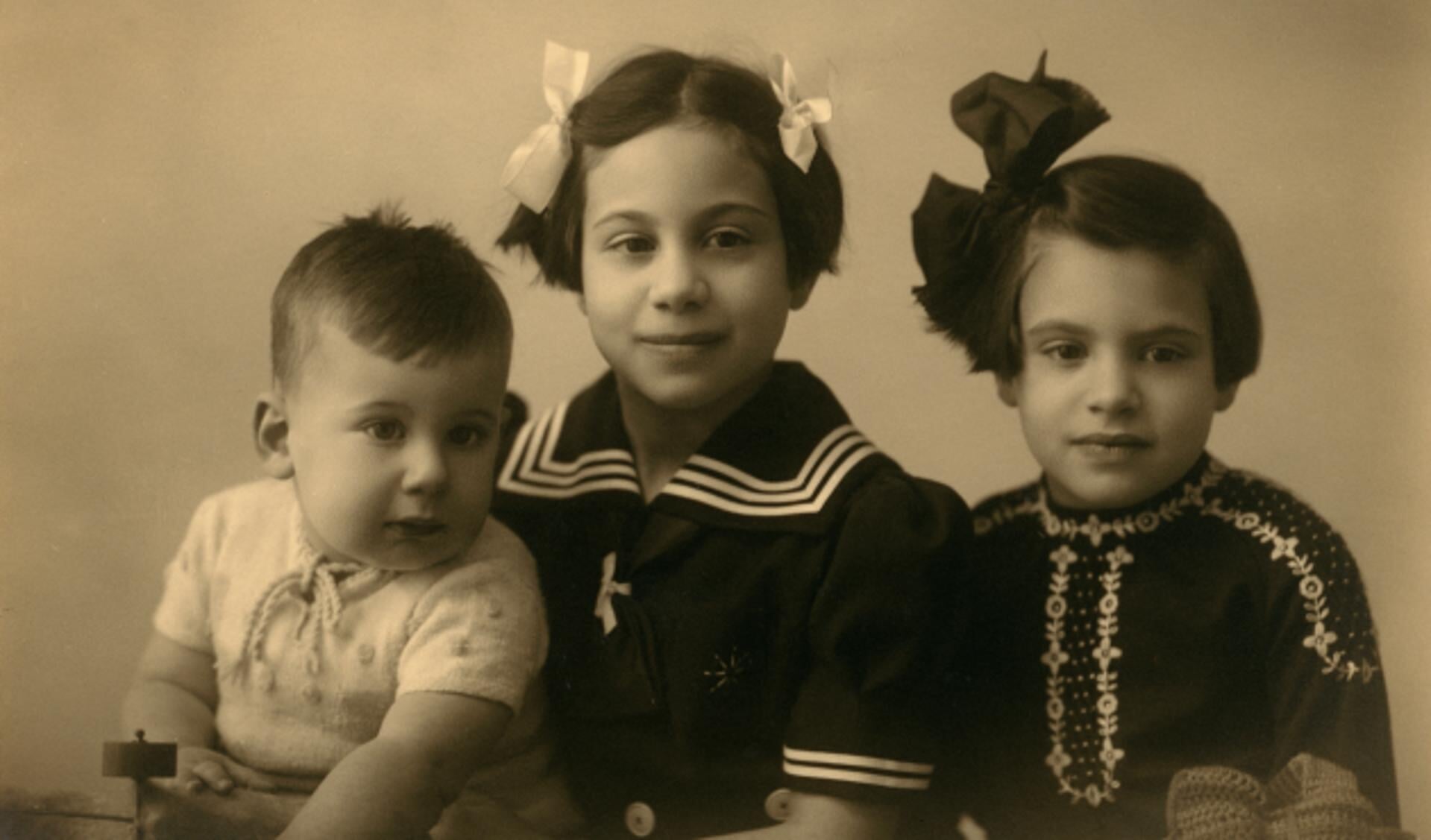 De kinderen van de Joodse familie Sanders. In het midden dochtertje Elly die in Barchem onderdook. Foto: NTR/PR