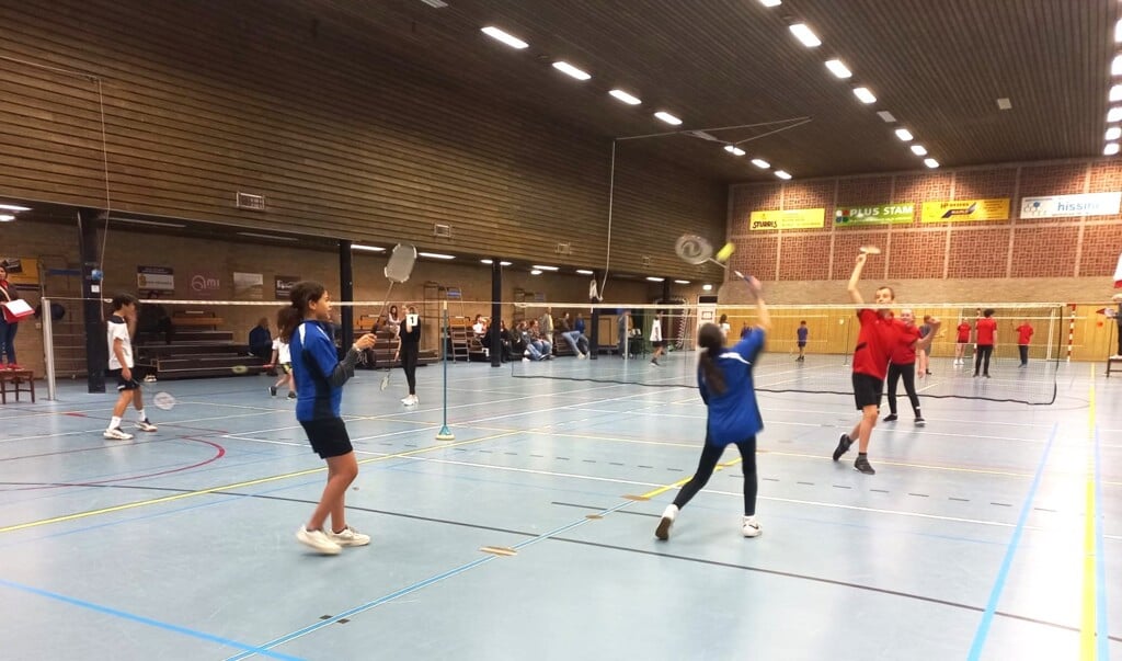 In totaal namen zaterdag in Ruurlo negen teams deel aan de jeugd Berkelcompetitie badminton. Foto: PR 