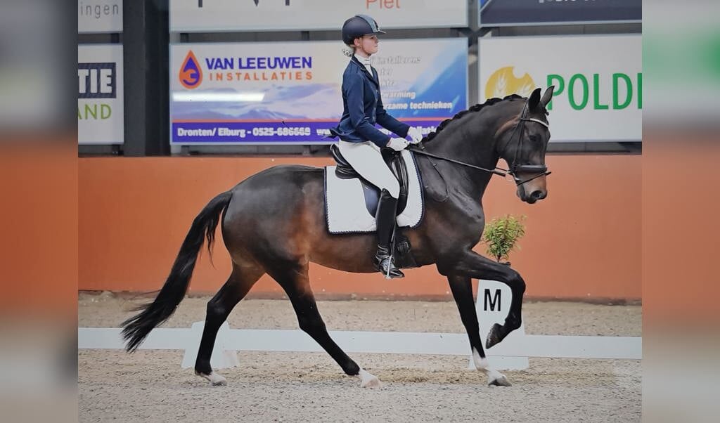 Fajah Schurink en haar paard Kariem reden tweemaal in de prijzen. Foto: PR