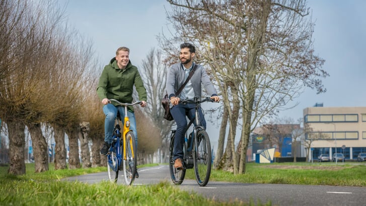 Op de fiets naar het werk. Foto: PR