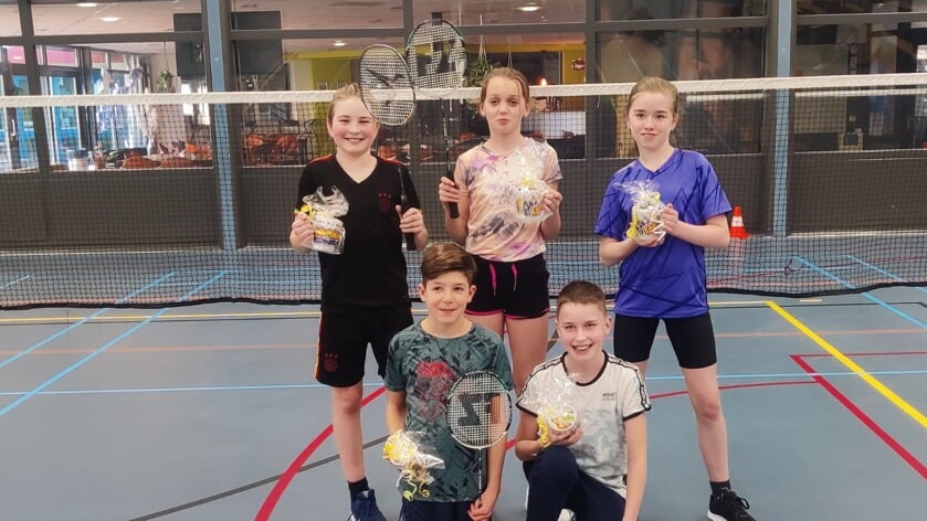 De vijf kampioen van Badminton Club Varsseveld. Foto: PR.