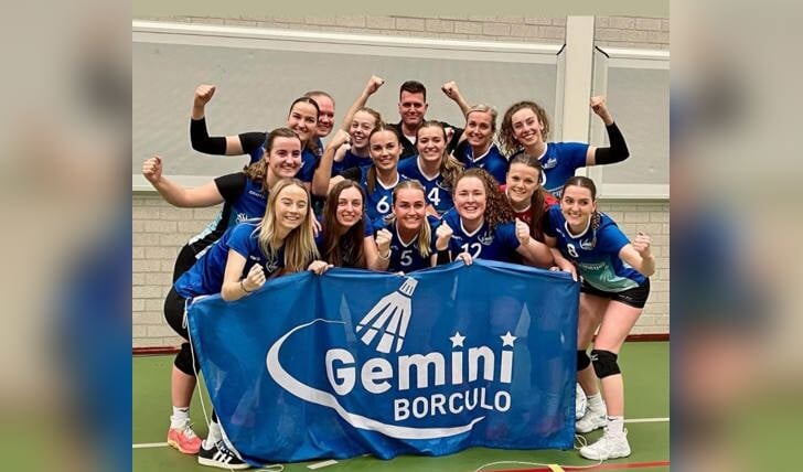 Het eerste damesteam van Gemini komt ook volgend seizoen uit in de tweede divisie. Foto: PR