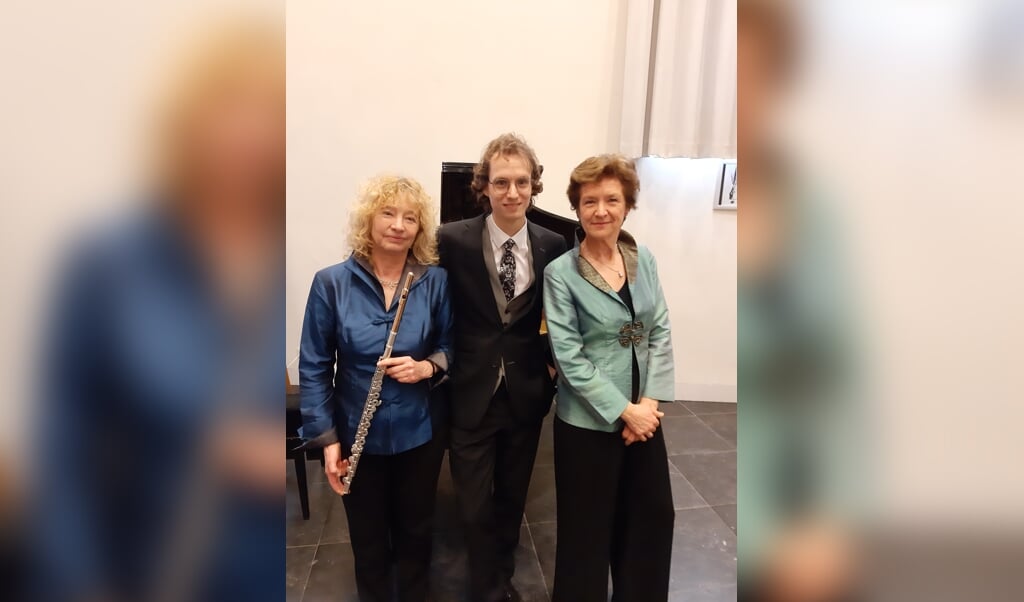 Het Leo Smit Ensemble. Vlrnr Eleonore Pameijer, Tobias Borsboom en Irene Maessen. Foto: PR