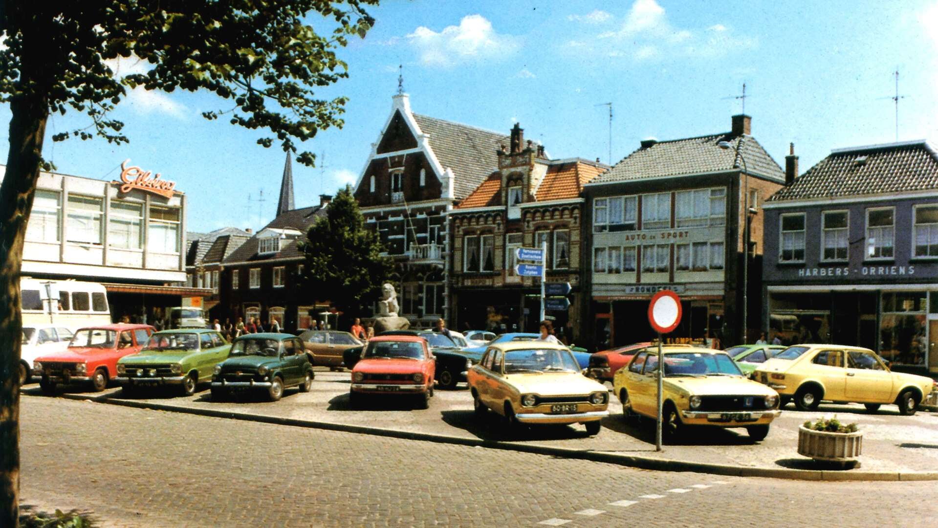 De Markt in Lichtenvoorde (1970). Bron: Vereniging voor Oudheidkunde Lichtenvoorde