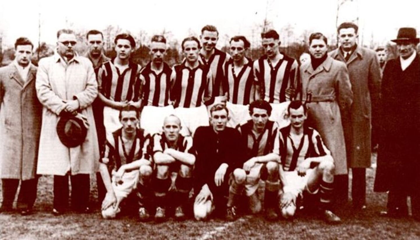 In 1949 behaalde vv Terborg het kampioenschap in de 4de klasse. Foto: onbekend.