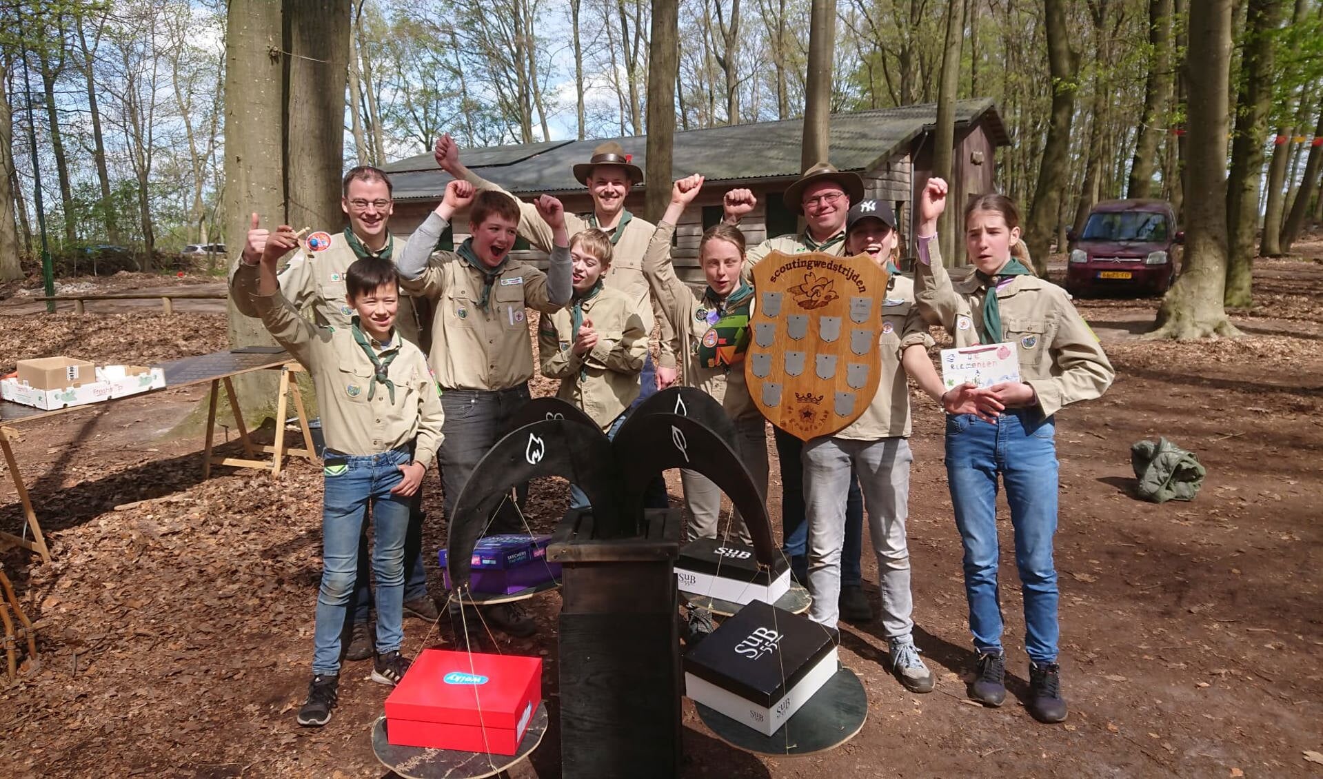 Scouting Wedstrijden 2024. Van links naar rechts: scouts: Derk, Sjors, Luuk, Rosa, Sanne en Kim. Staf: Okke, Tim en Bram. Foto: PR