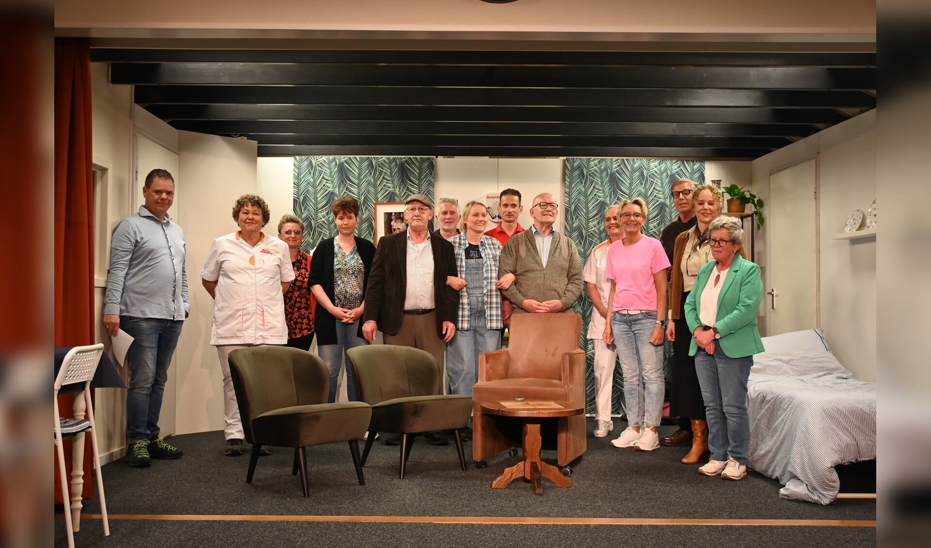 De toneelgroep van T.A.O. Wildenborch bezorgde het publiek een hilarische avond. Foto: Johan Braakman