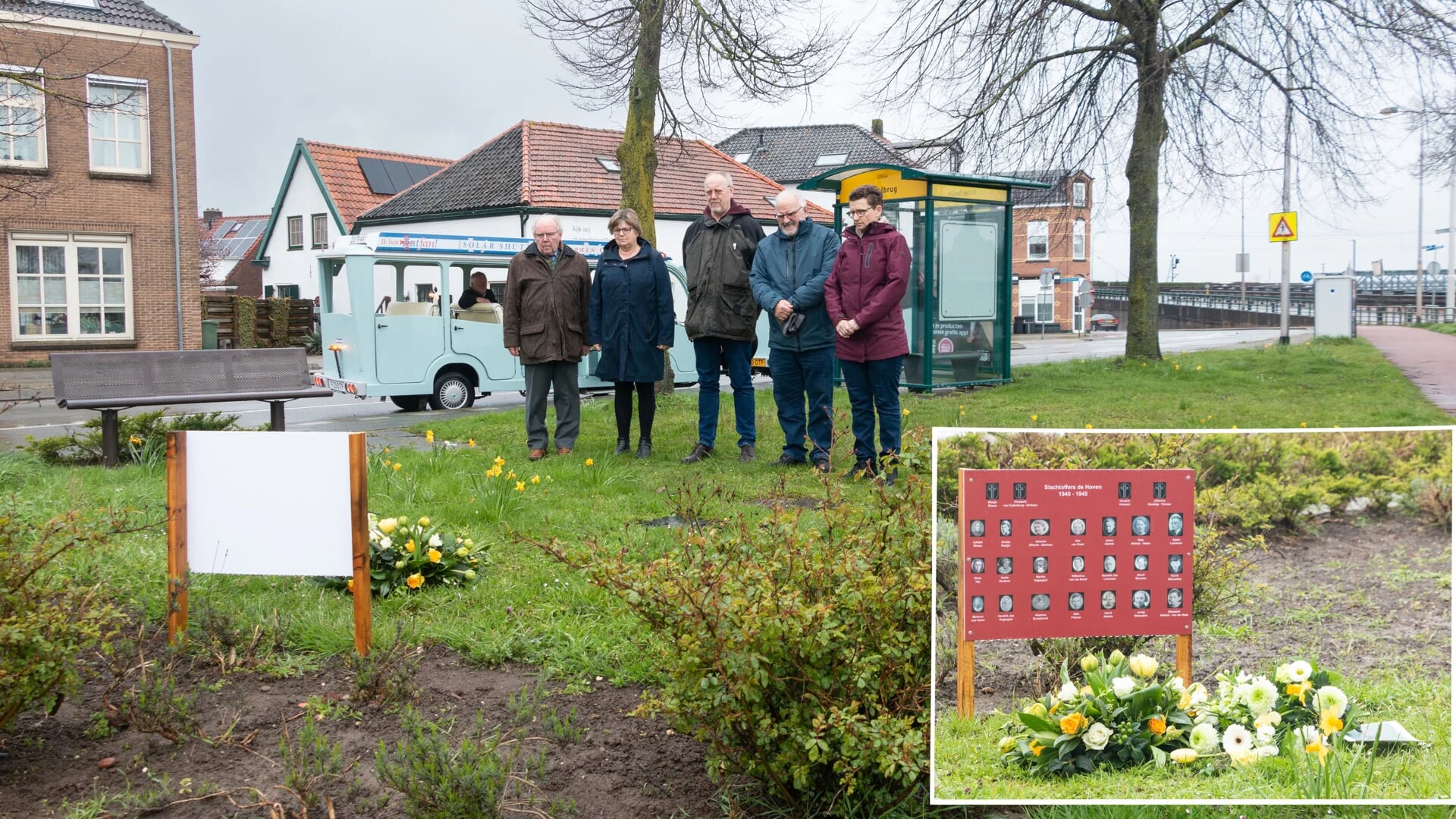 Leden van het herdenkingscomité stonden vorig jaar op 12 april stil bij een provisorisch monument met de foto's en de namen van de slachtoffers. Archieffoto: Henk Derksen
